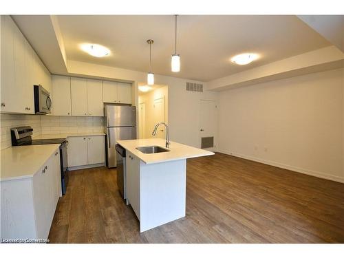 D1-10 Palace Street, Kitchener, ON - Indoor Photo Showing Kitchen With Stainless Steel Kitchen With Upgraded Kitchen