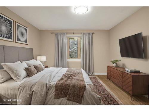 Upper-67 Kimberly Crescent, Kitchener, ON - Indoor Photo Showing Bedroom