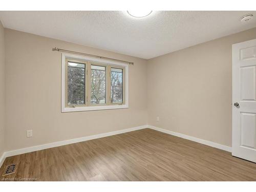 Upper-67 Kimberly Crescent, Kitchener, ON - Indoor Photo Showing Other Room