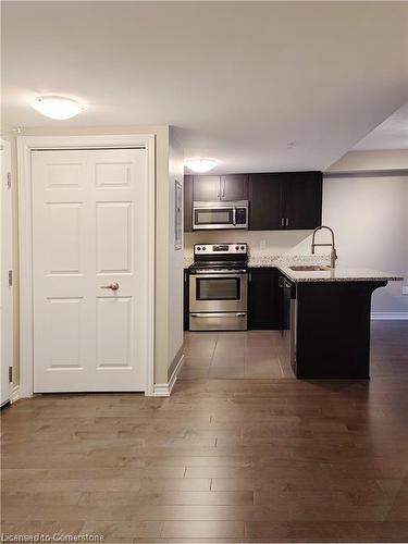 204-50 Bryan Court, Kitchener, ON - Indoor Photo Showing Kitchen