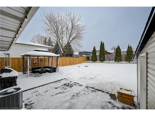 555 Westheights Drive, Kitchener, ON - Outdoor