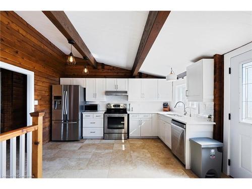 180164 Grey Road 9, Dundalk, ON - Indoor Photo Showing Kitchen