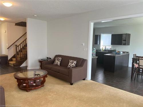 345 Westpark Crescent, Waterloo, ON - Indoor Photo Showing Living Room