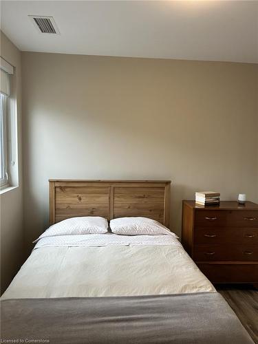 1702-104 Garment Street, Kitchener, ON - Indoor Photo Showing Bedroom