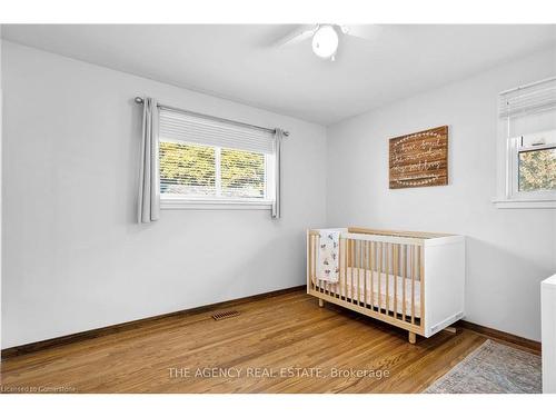 260 Tweedsmuir Avenue, London, ON - Indoor Photo Showing Bedroom