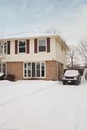 46 Monteagle Crescent  Kitchener, ON N2N 1N1