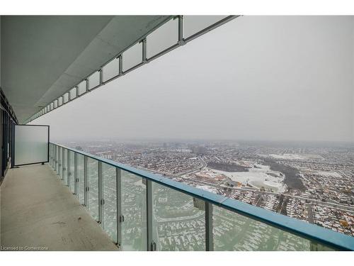 5806-3883 Quartz Road, Mississauga, ON - Outdoor With Balcony With View