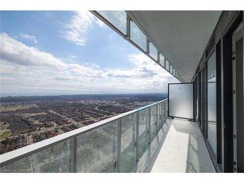 5806-3883 Quartz Road, Mississauga, ON - Outdoor With Balcony With View With Exterior