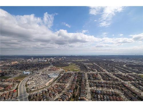 5806-3883 Quartz Road, Mississauga, ON - Outdoor With View