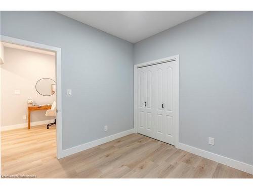 105 Lancaster Street W, Kitchener, ON - Indoor Photo Showing Other Room