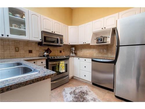 399 Glendale Avenue, St. Catharines, ON - Indoor Photo Showing Kitchen With Stainless Steel Kitchen With Double Sink