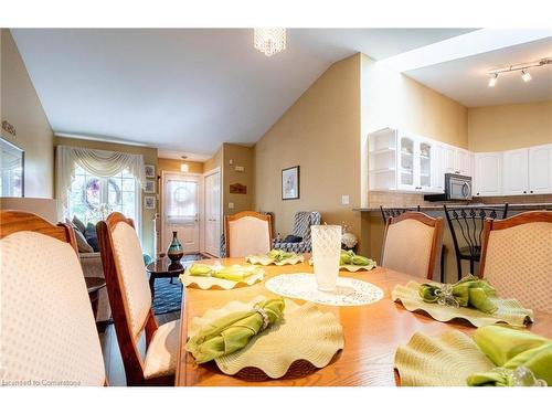 399 Glendale Avenue, St. Catharines, ON - Indoor Photo Showing Dining Room