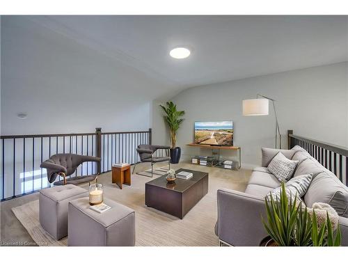 1-264 Blair Road, Cambridge, ON - Indoor Photo Showing Living Room