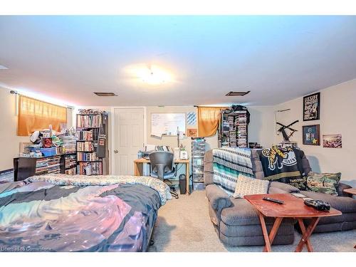 A-166 Weber Street N, Waterloo, ON - Indoor Photo Showing Bedroom