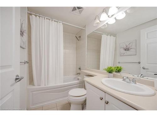 1510-3504 Hurontario Street, Mississauga, ON - Indoor Photo Showing Bathroom