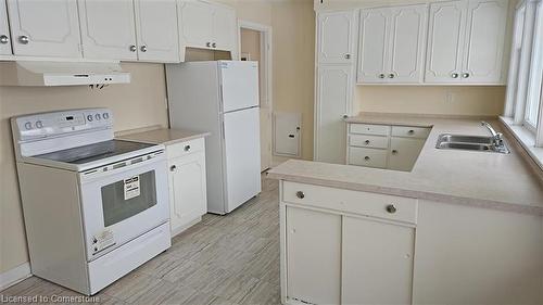 239 Hemlock Street, Waterloo, ON - Indoor Photo Showing Kitchen With Double Sink