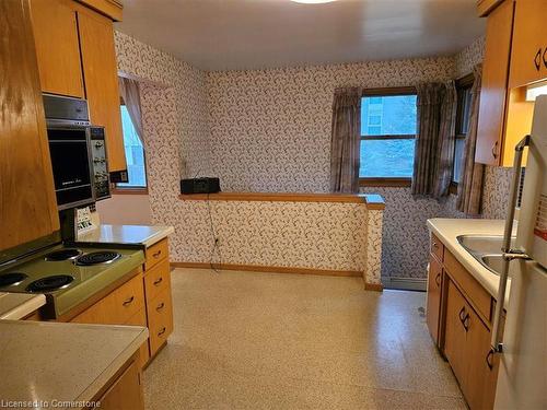 241 Hemlock Street, Waterloo, ON - Indoor Photo Showing Kitchen