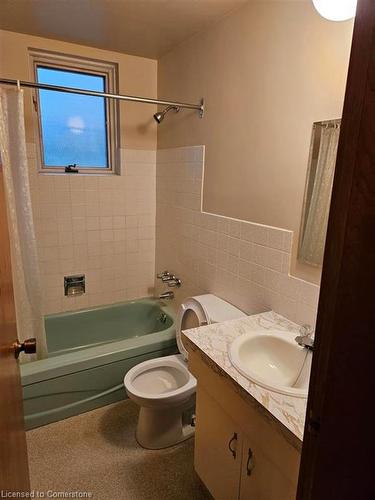 241 Hemlock Street, Waterloo, ON - Indoor Photo Showing Bathroom