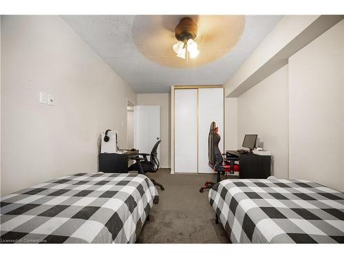 266-40 Tannery Street E, Cambridge, ON - Indoor Photo Showing Bedroom