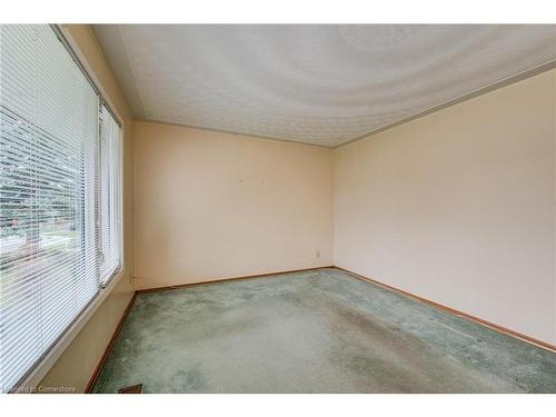 12 Greenwood Drive, New Hamburg, ON - Indoor Photo Showing Other Room