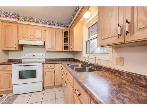 12 Greenwood Drive, New Hamburg, ON - Indoor Photo Showing Kitchen With Double Sink