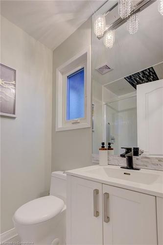 77 Oak Hill Drive, Cambridge, ON - Indoor Photo Showing Bathroom