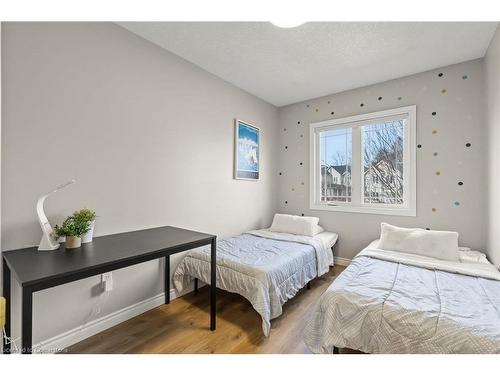 449 Shadow Wood Crescent, Waterloo, ON - Indoor Photo Showing Bedroom