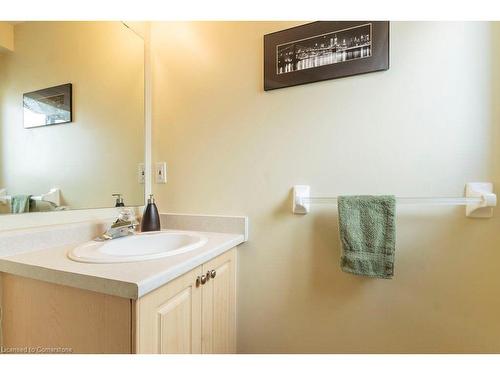 1130 Copper Leaf Crescent, Kitchener, ON - Indoor Photo Showing Bathroom