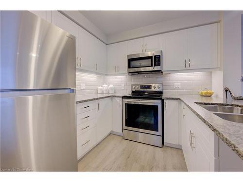 169 South Creek Drive, Kitchener, ON - Indoor Photo Showing Kitchen With Stainless Steel Kitchen With Double Sink