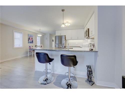 169 South Creek Drive, Kitchener, ON - Indoor Photo Showing Kitchen With Upgraded Kitchen