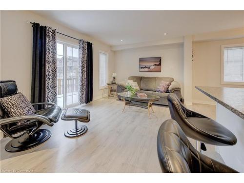 169 South Creek Drive, Kitchener, ON - Indoor Photo Showing Living Room