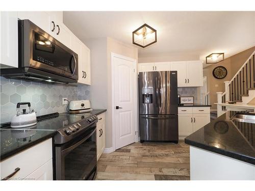 30 Isaac Street, Elmira, ON - Indoor Photo Showing Kitchen