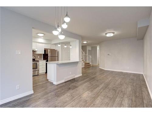 40 Brandy Crescent, Kitchener, ON - Indoor Photo Showing Kitchen