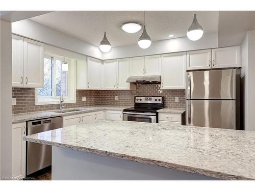 40 Brandy Crescent, Kitchener, ON - Indoor Photo Showing Kitchen With Stainless Steel Kitchen With Double Sink With Upgraded Kitchen