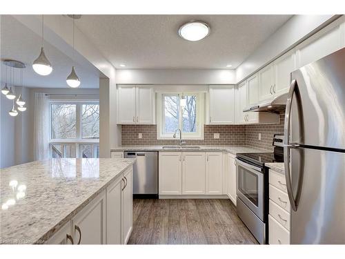 40 Brandy Crescent, Kitchener, ON - Indoor Photo Showing Kitchen With Stainless Steel Kitchen With Double Sink With Upgraded Kitchen