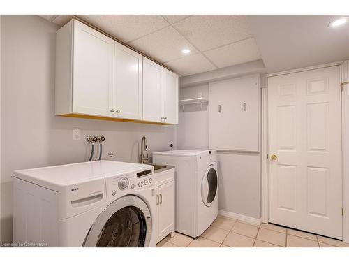 40 Brandy Crescent, Kitchener, ON - Indoor Photo Showing Laundry Room