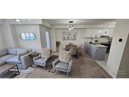 26-420 Linden Drive, Cambridge, ON - Indoor Photo Showing Living Room