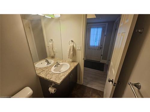 1B-1180 Countrystone Drive, Kitchener, ON - Indoor Photo Showing Bathroom