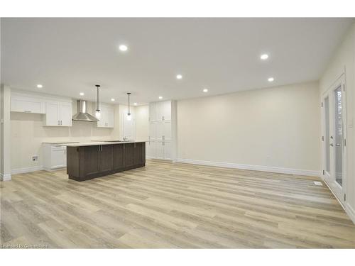 38 Dudhope Avenue, Cambridge, ON - Indoor Photo Showing Living Room With Fireplace