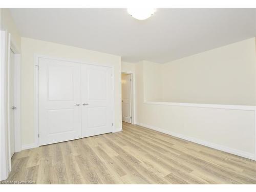 38 Dudhope Avenue, Cambridge, ON - Indoor Photo Showing Living Room