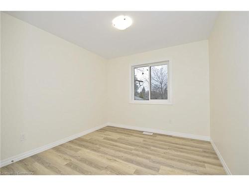 38 Dudhope Avenue, Cambridge, ON - Indoor Photo Showing Bathroom