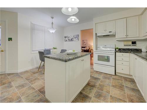 3-337 George Street N, Cambridge, ON - Indoor Photo Showing Kitchen