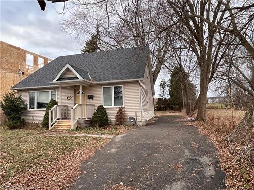 1968 Guild Road, Pickering, ON - Outdoor With Facade