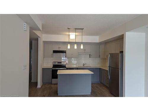 80-261 Woodbine Avenue, Kitchener, ON - Indoor Photo Showing Kitchen With Upgraded Kitchen