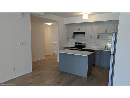 80-261 Woodbine Avenue, Kitchener, ON - Indoor Photo Showing Kitchen With Upgraded Kitchen