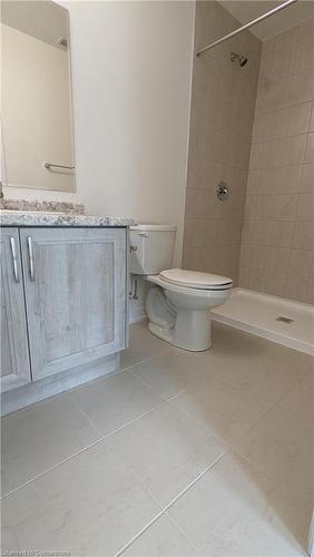 80-261 Woodbine Avenue, Kitchener, ON - Indoor Photo Showing Bathroom