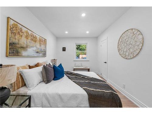 5449 Wellington Rd 39 Road, Guelph, ON - Indoor Photo Showing Bedroom