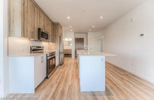 524-525 New Dundee Road, Kitchener, ON - Indoor Photo Showing Kitchen With Upgraded Kitchen