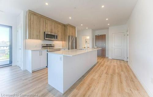 524-525 New Dundee Road, Kitchener, ON - Indoor Photo Showing Kitchen With Upgraded Kitchen