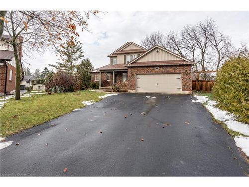 33 Notchwood Court, Kitchener, ON - Outdoor With Facade